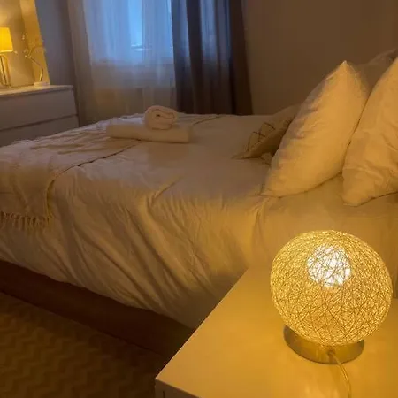 Spacieux Neuf - France Apartmán *