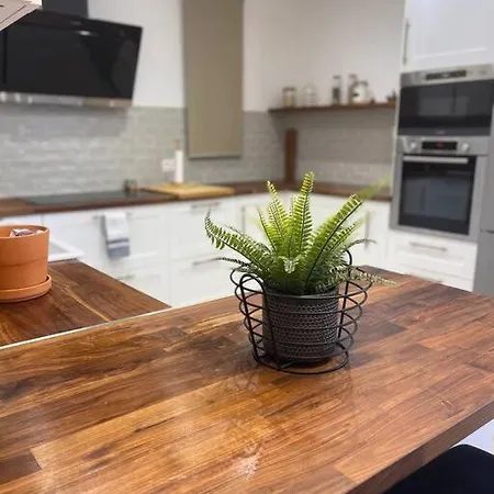 Spacieux Neuf - France Apartmán *